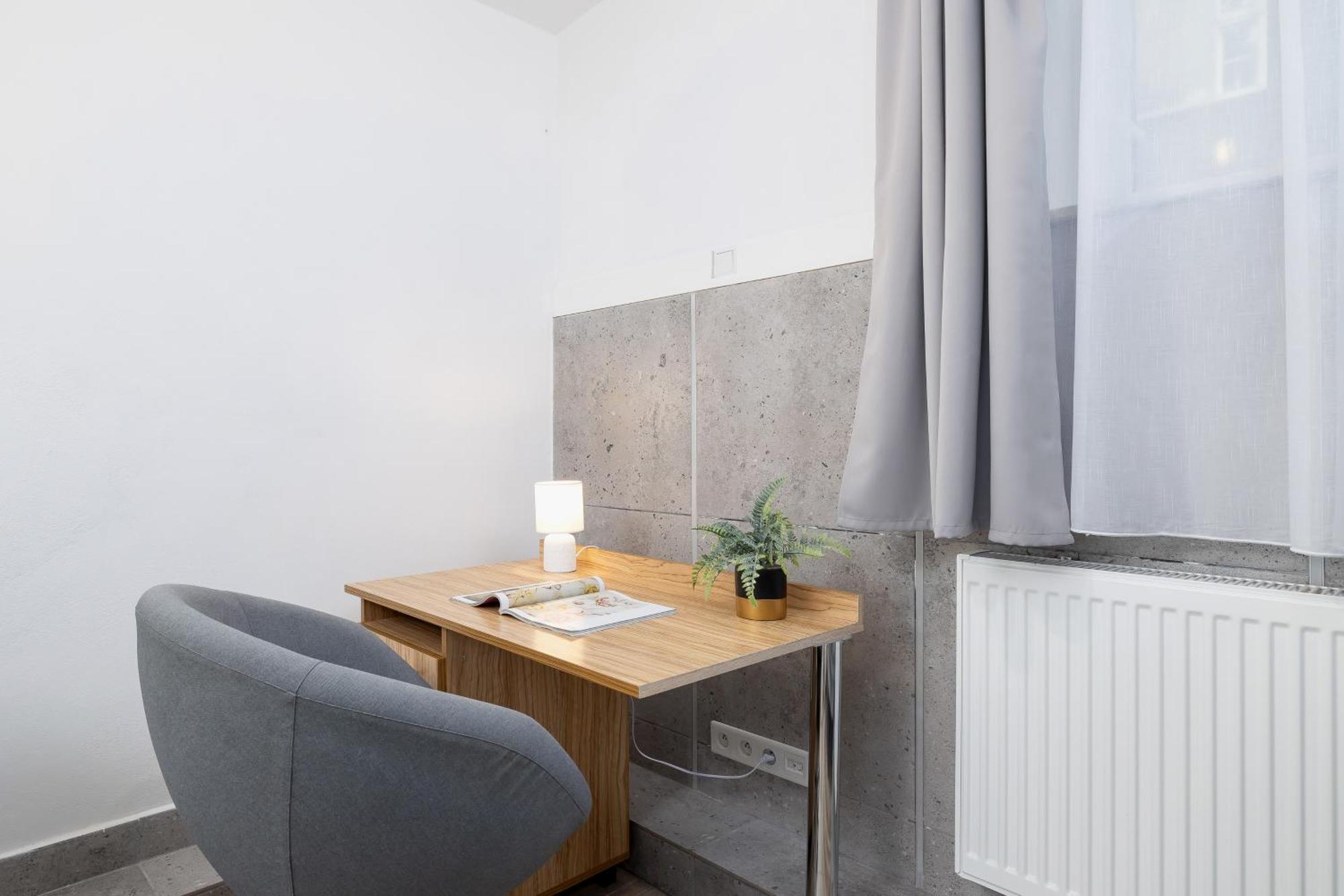 Apartment Classic & Elegant Moniuszki In By Renters Krakow