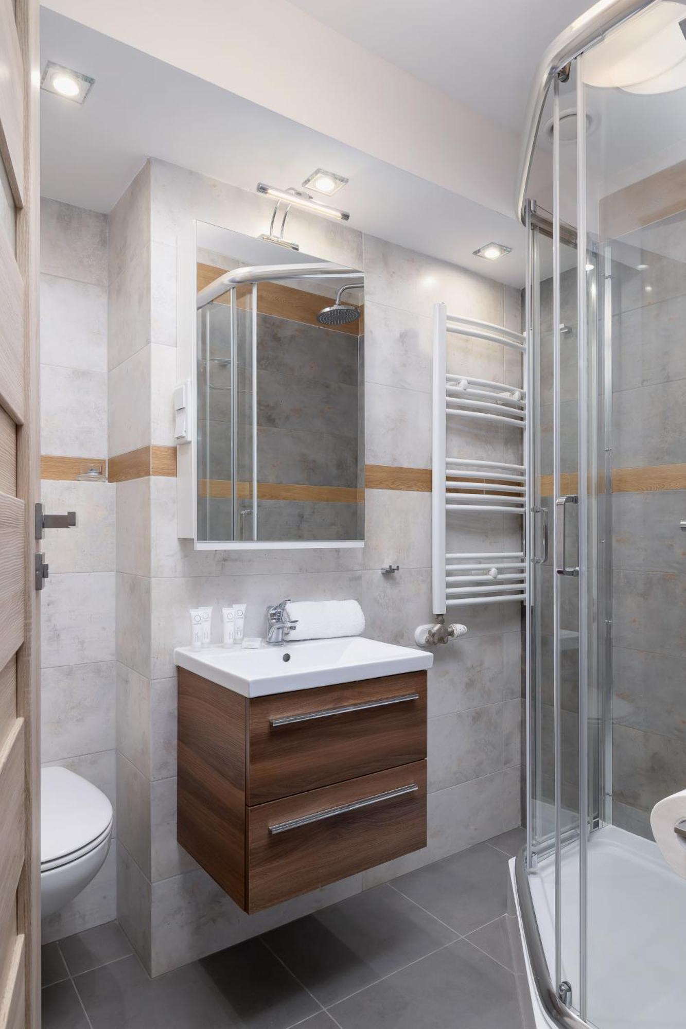 Classic & Elegant Moniuszki In By Renters Apartament *