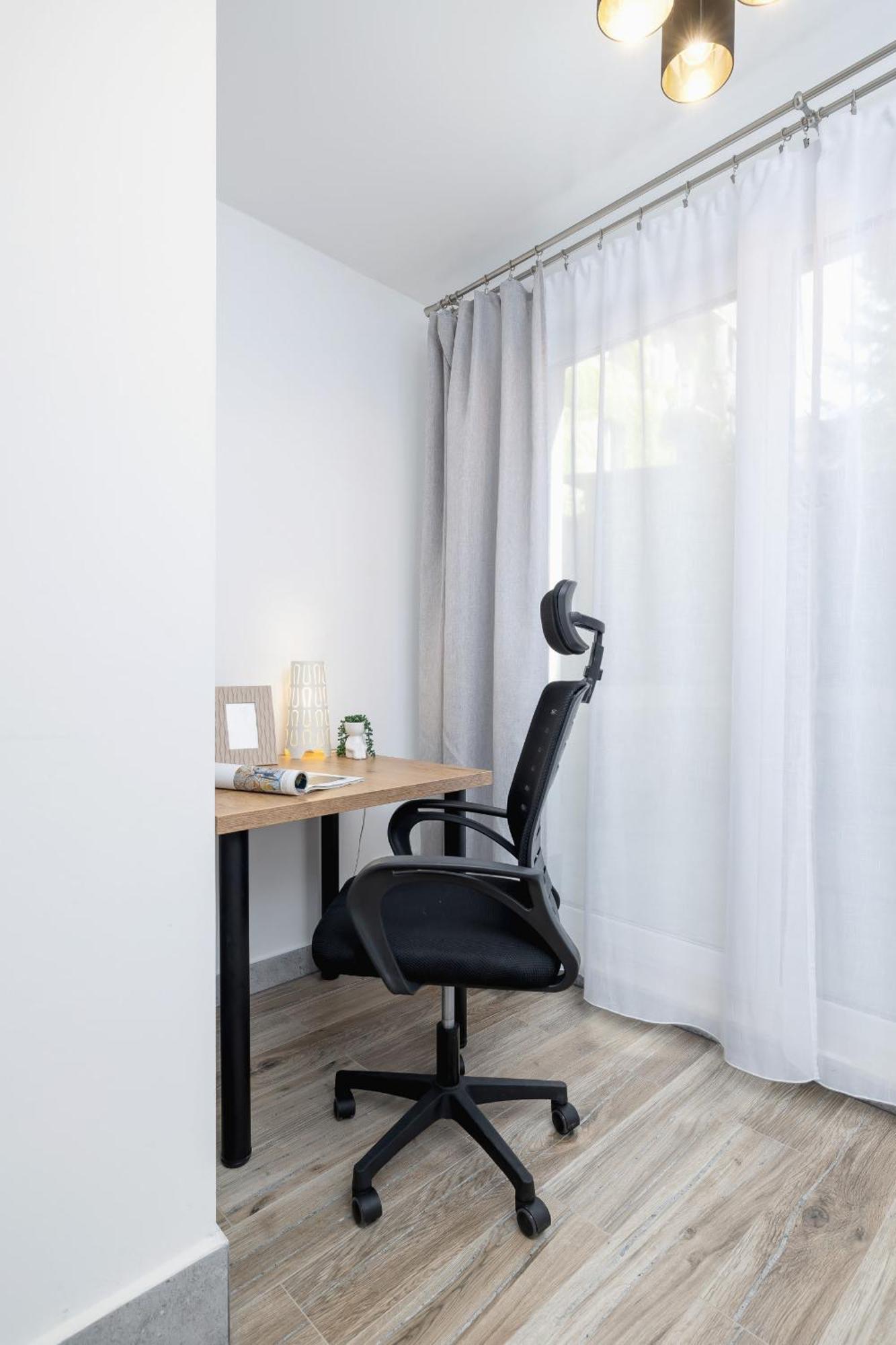 Classic & Elegant Moniuszki In By Renters