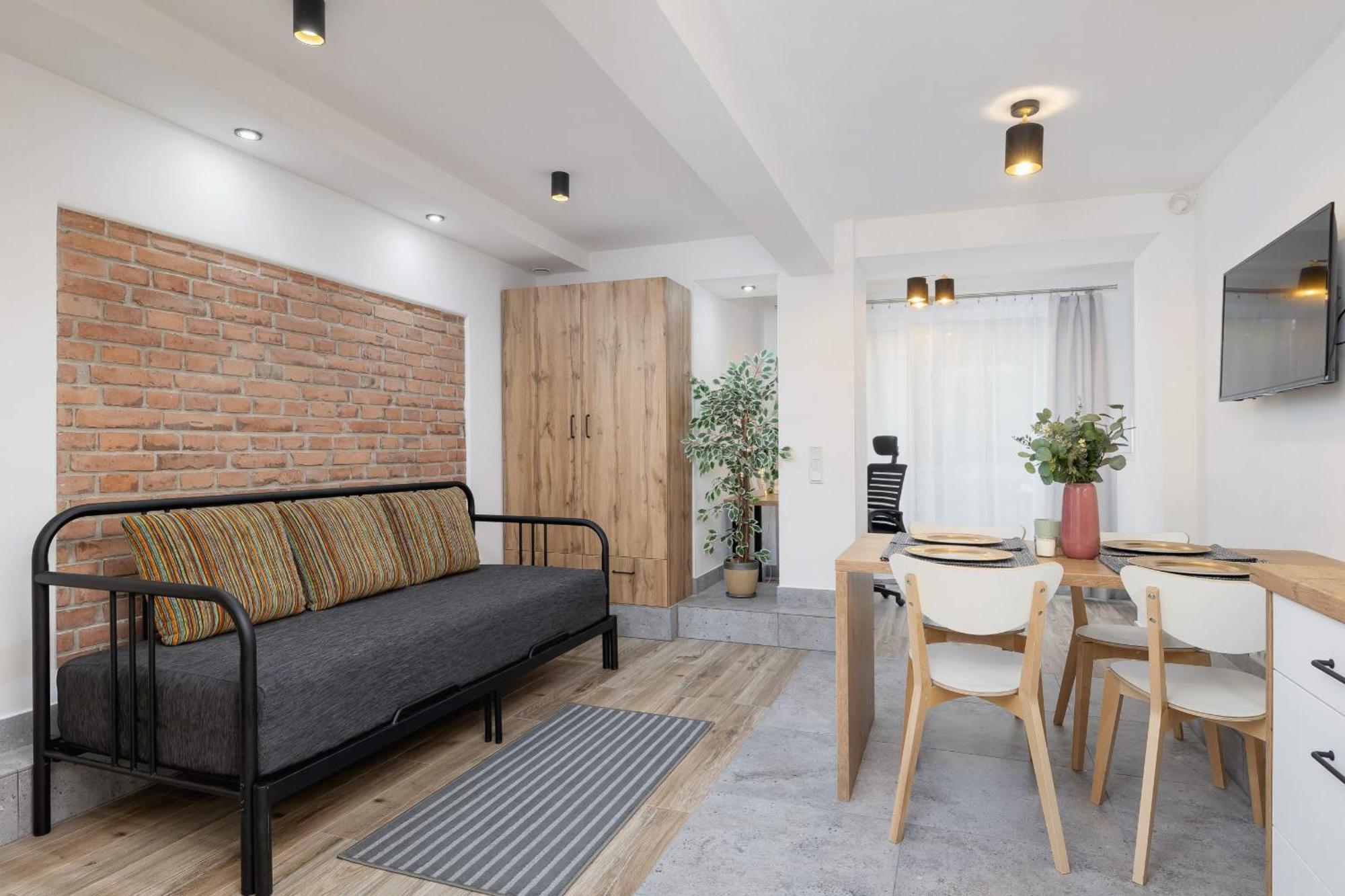Apartament Classic & Elegant Moniuszki In By Renters *